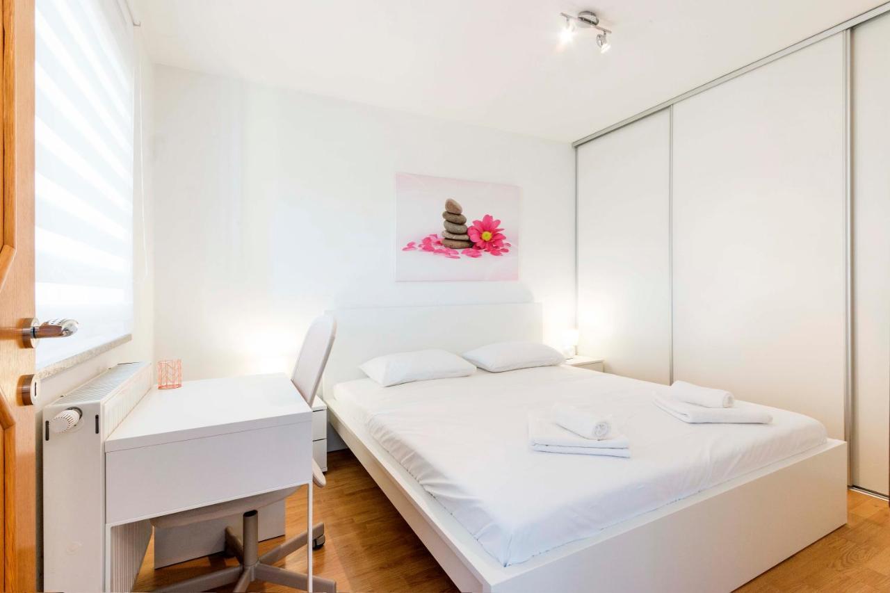 Apartment Elena Pula Extérieur photo